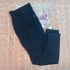 WBK Signature Summer 7/8 Leggings